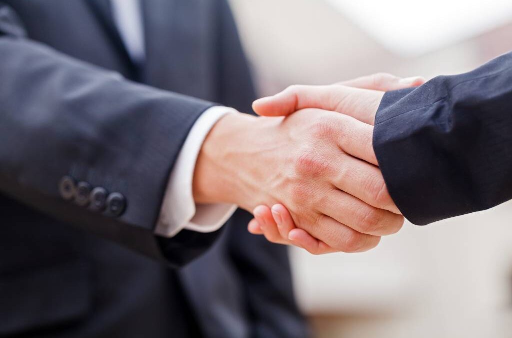 Tworzenie motywacyjnych systemów wynagrodzeń – rola płac zasadniczych